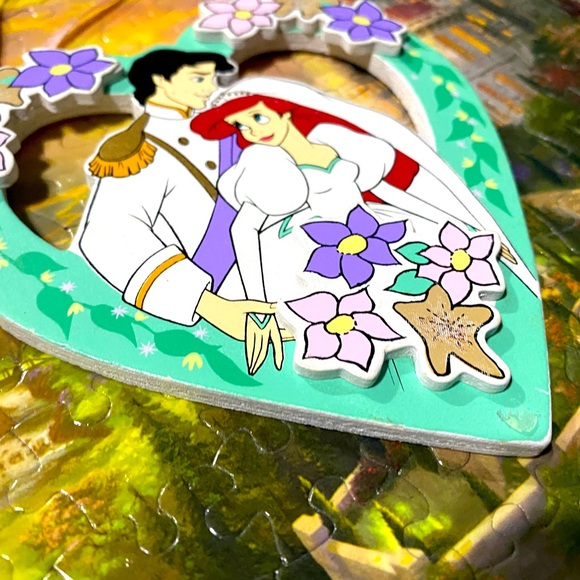 DISNEY’S THE LITTLE MERMAID VTG 90s KURT ADLER HANDCRAFTED WOODEN XMAS ORNAMENT - Picture 5 of 8